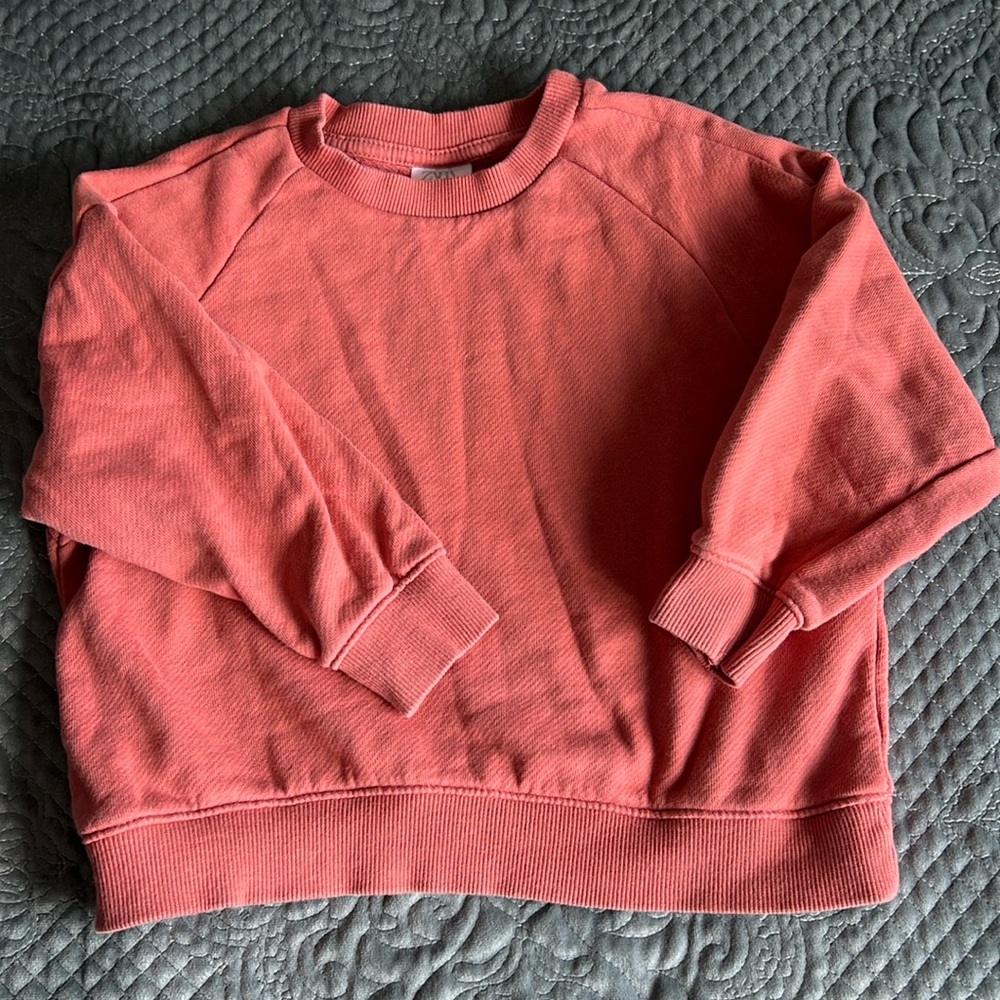 Zara sweatshirt. Size 3-4Y.